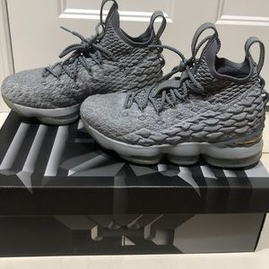 Lebron XV (GS)
